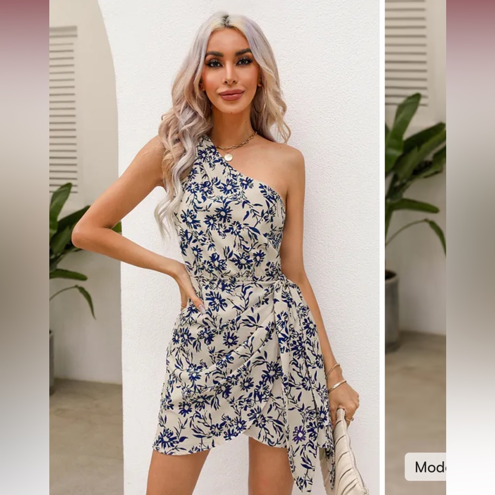 Cupshe One Shoulder Dress in Blue Floral